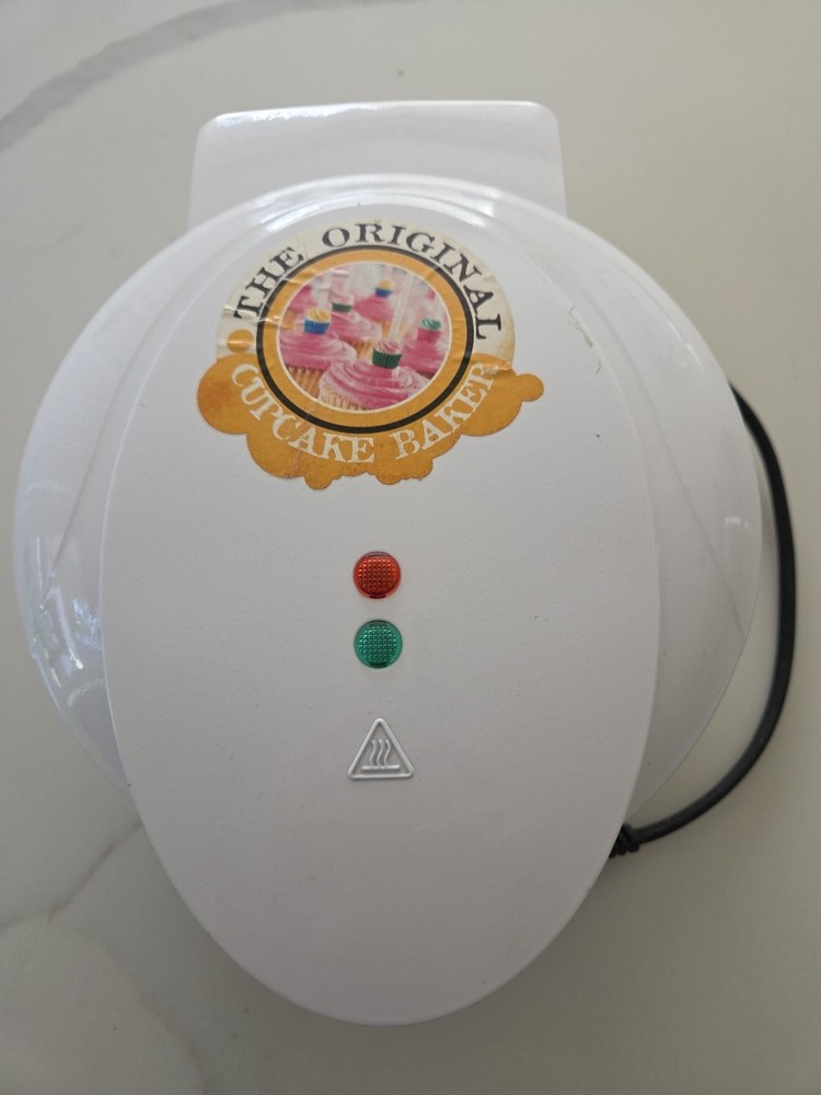 Smart Planet The Original Cupcake Baker ~ Mini Cupcake Maker MCM-1