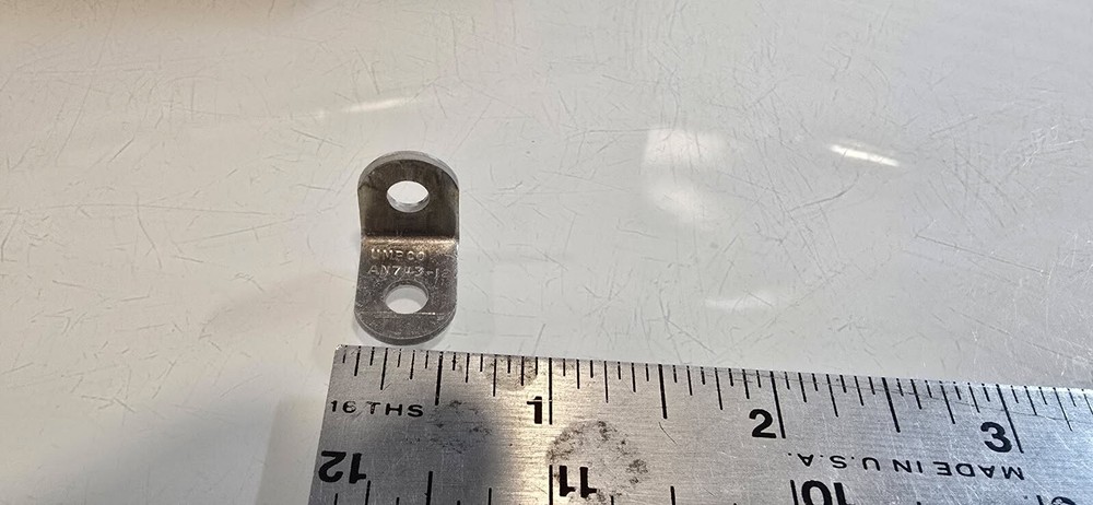 (10) AERONAUTICAL STANDARDS BRACKET AN743-12 5340-00-598-8251
