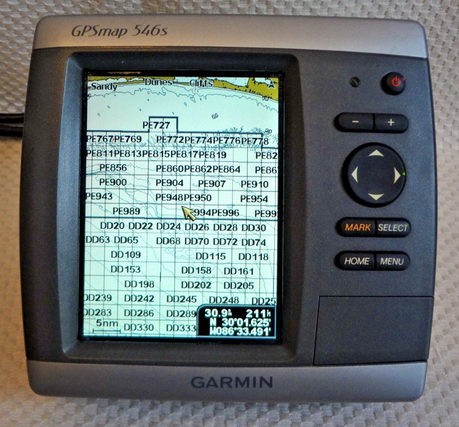 GARMIN GPSMAP 546s GPS CHART PLOTTER SONAR FISHFINDER MFD w/ POWER CABLE