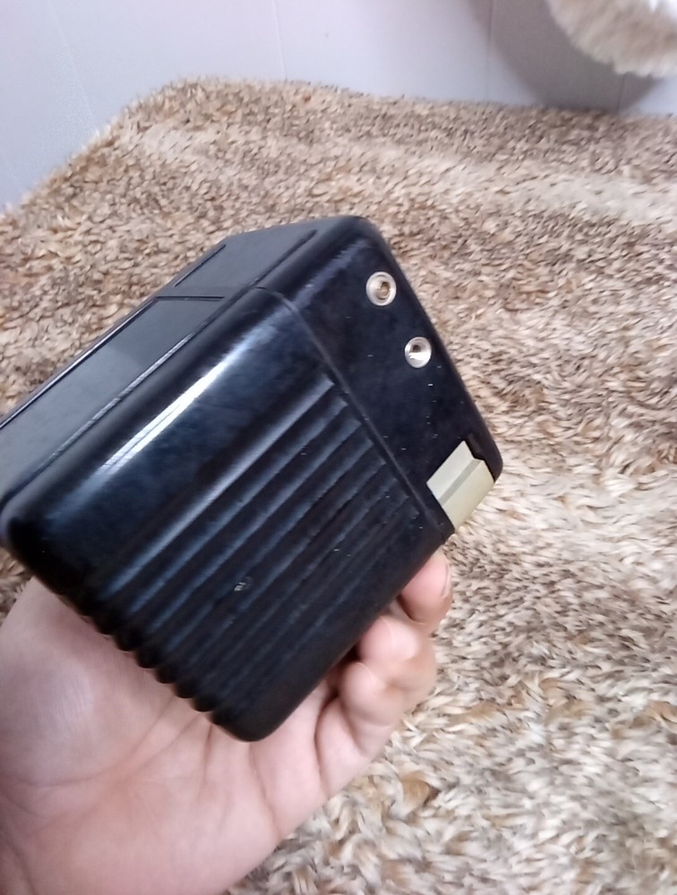 VINTAGE Kodak Camera Brownie Hawkeye Flash Model UNTESTED