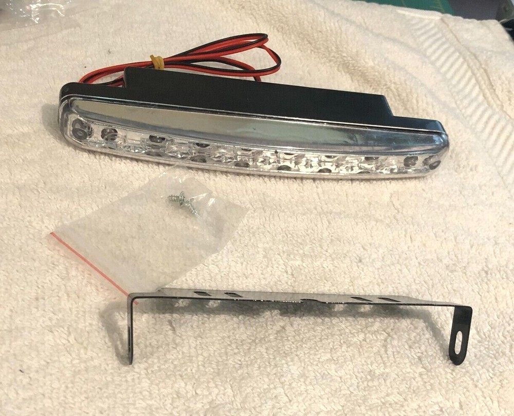 UNIVERSAL DAYTIME RUNNING LIGHT SET - 8 LEDS PER SIDE -SUPERBRIGHT - NEW!