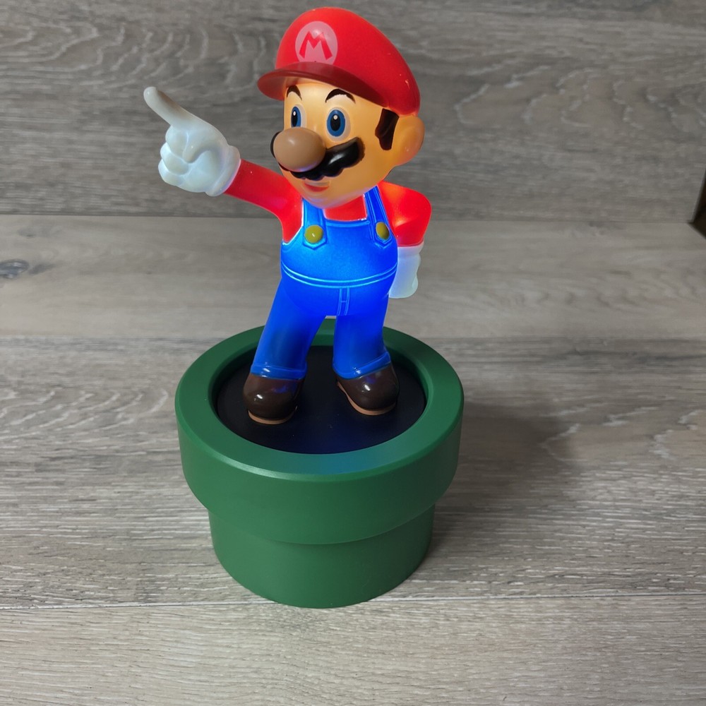 Mario Brothers White Table Top Night Light Runs On AAA Batts Or Micro USB