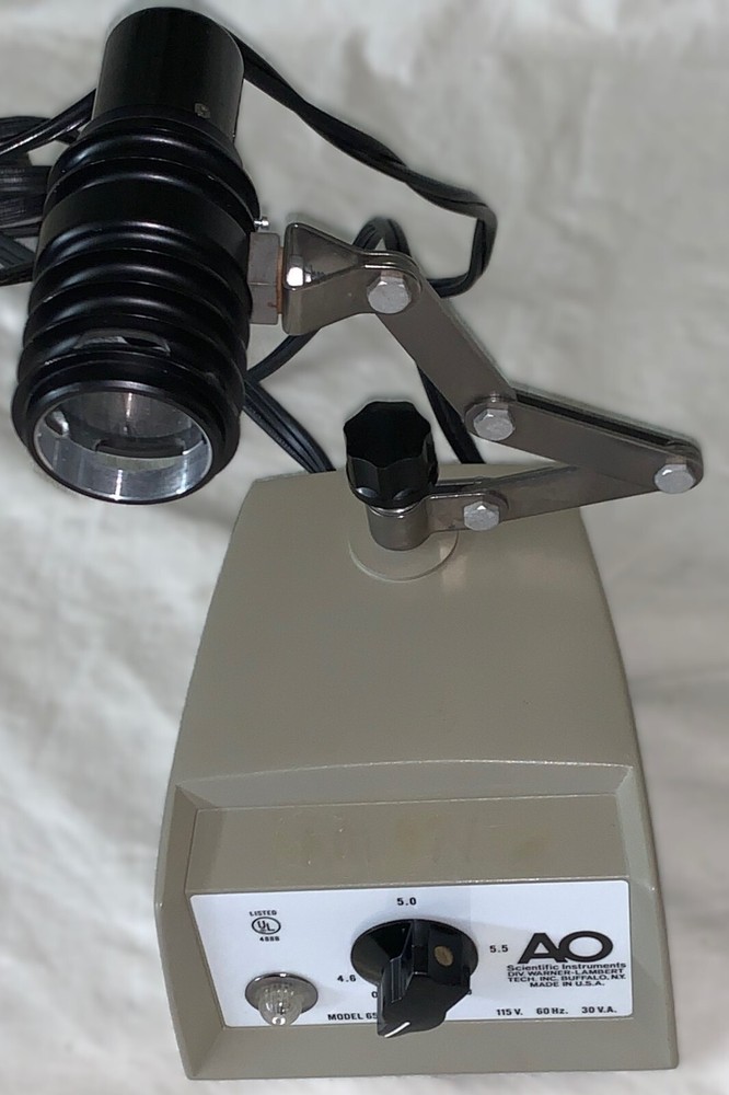 AO Scientific Instruments microscope Light Source model: 655