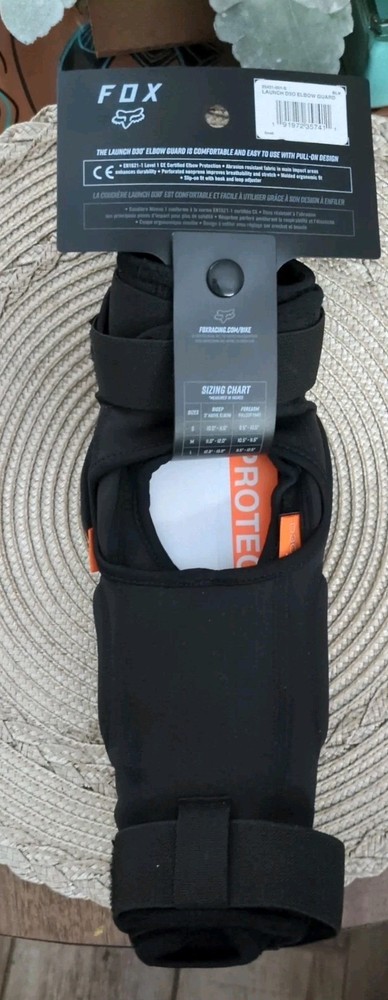 Fox Launch D30 Elbow Guard Black, Small, Pull On Easy To Use New