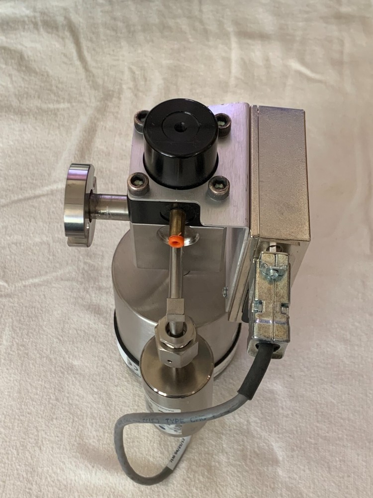 MKS Baratron Capacitance Manometer CV7627D-05 Baratron Isolation System