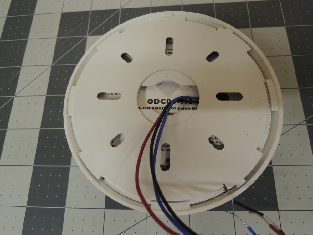 LEVITON ODC05-M0W MULTI-TECH CEILING MOUNT OCCUPANCY SENSOR, 500-SQFT, 24-VDC