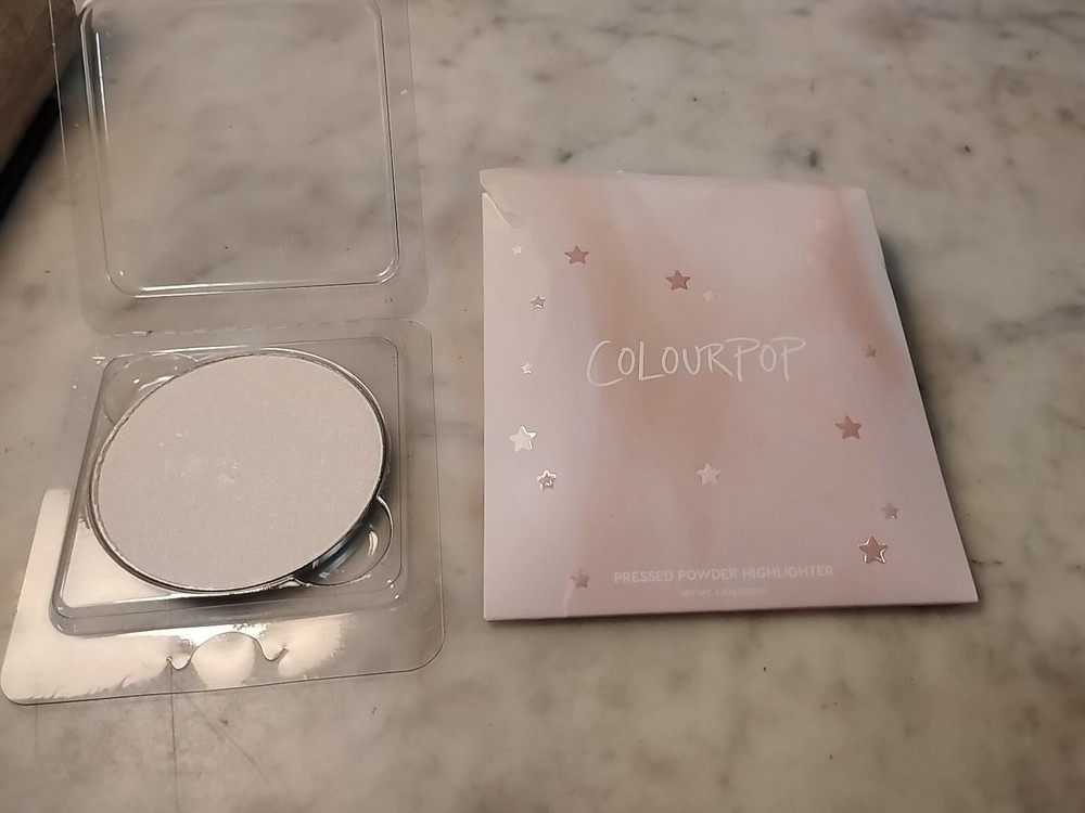 COLOURPOP Pressed Powder  HiGHLiGHTER Pan COLD ONE