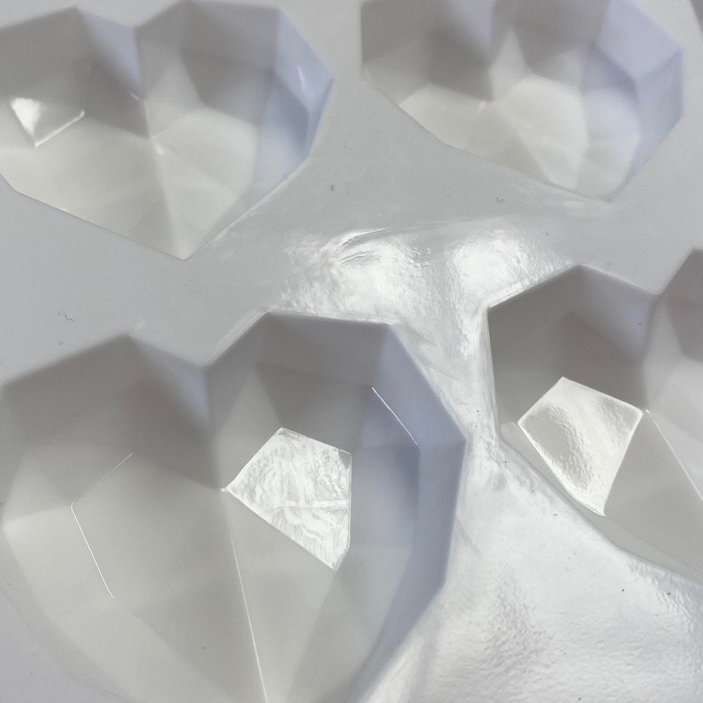 Silicone Mold - Diamond Jemstone Heart 2-1/2"