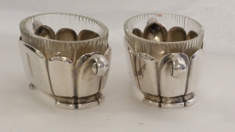 PAIR OF STERLING SILVER GLASS LINED DISHES