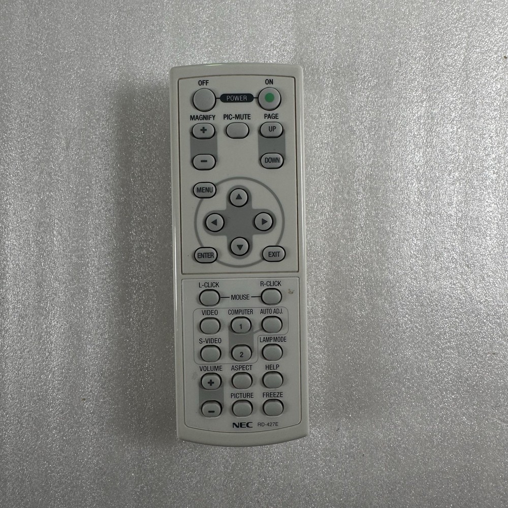 NEC VT470 LCD Projector W/ Remote Tested