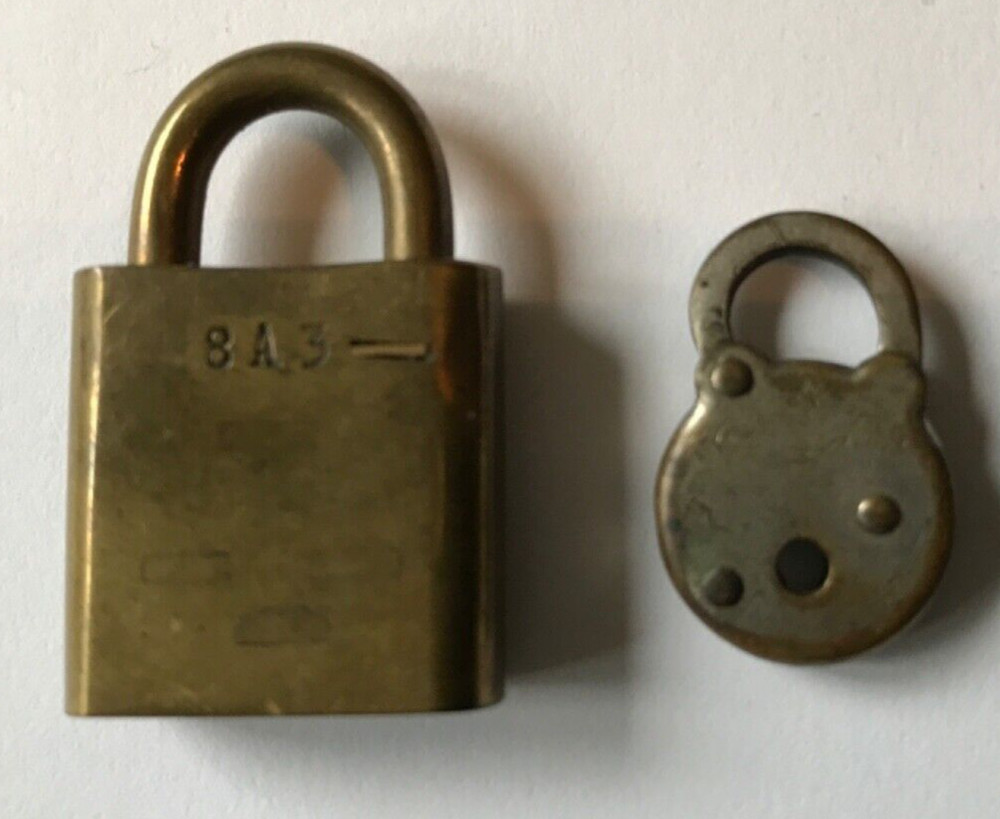 VINTAGE SMALL EUREKA EAGLE LOCK CO BRASS LOCK PADLOCK FLAT LOCK NO KEYS