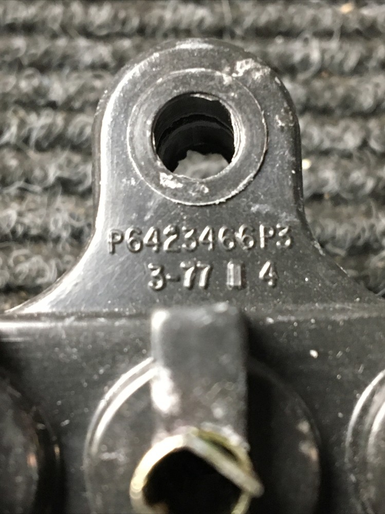 NOS P6423466P3 Pass Through Contact Block