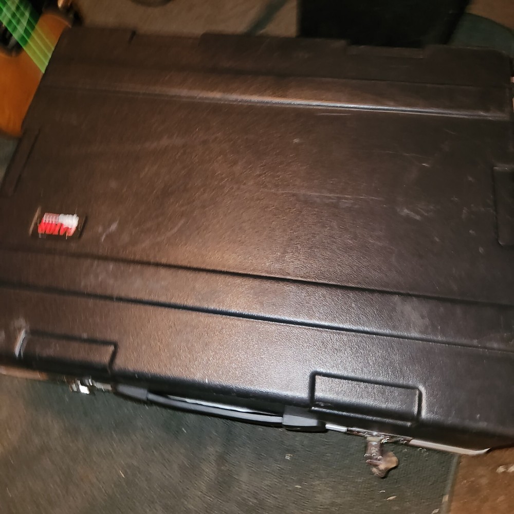 Peavey XR 1220 Powered Mixer