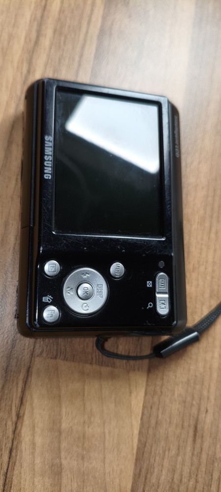 Samsung ES17 12.2 MP Digital Camera - Black # STILL WORKING # Read Description
