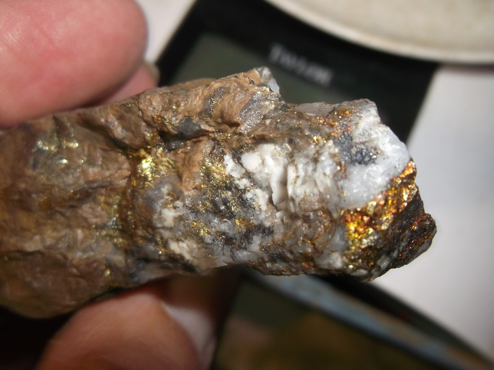 Gold, silver, copper, 69 grams samples ,ore high grade .