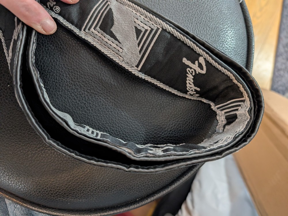 Fender Adjustable Fabric Embroidery Printed Leather Guitar Strap