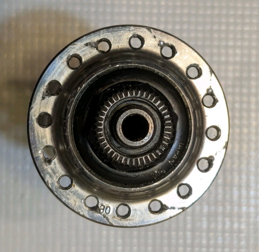 Shimano Deore DX 32H Front Hub HB-M650