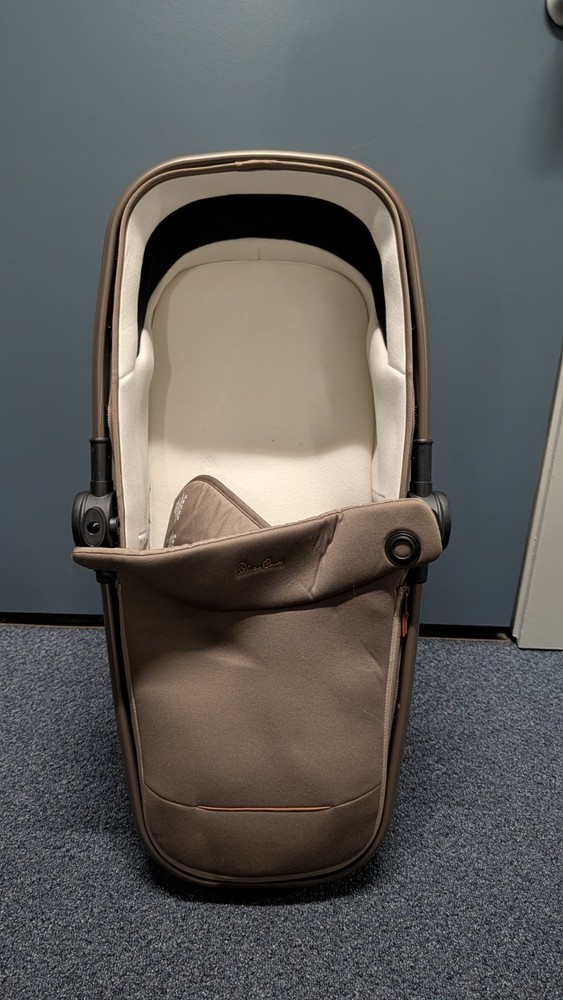 Silver Cross Wave 3 Stroller, Bassinet, Wave Board + Extra Accessories Brown