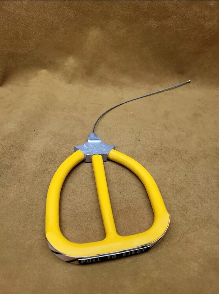 💥EJECTION seat Lower EJECT handle/ Pull To Eject Handle/ Fighter Jet Eject