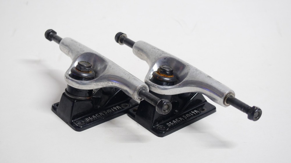 Blacksmith Skateboard Skate Trucks 5.25 Silver & Black