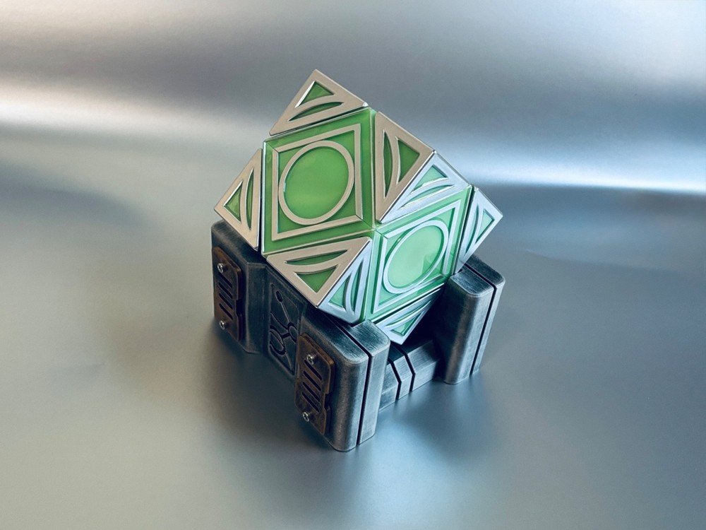 Jedi Holocron Display Stand - Savi’s Workshop - Galaxy's Edge