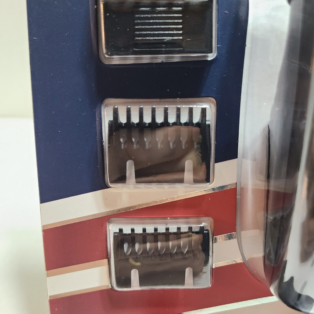 Barbasol 4 pc. Touch up Trimmer Set. Battery Powered.