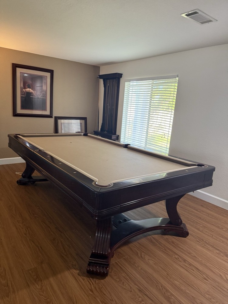 Professional Size Pool Table Full Set
