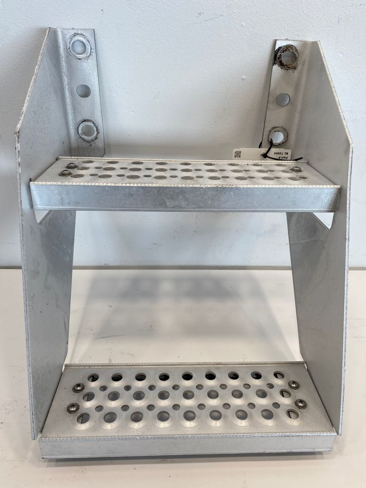 2005 International 9400i Frame Step (722-10255)