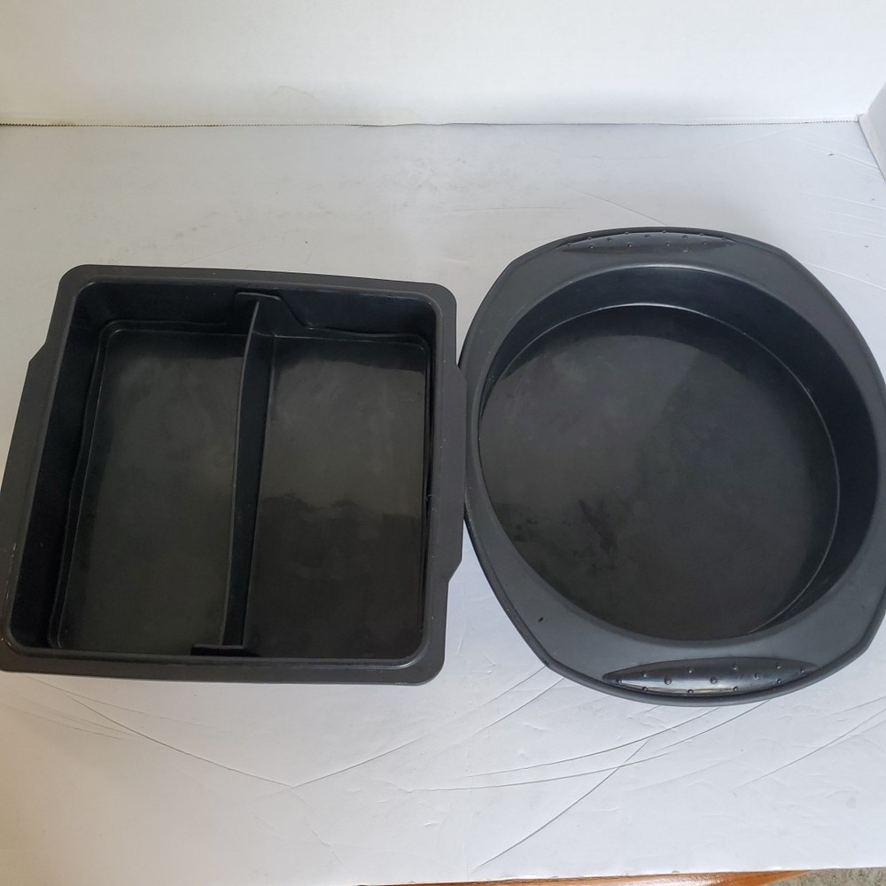 Nuwave Silicone Baking Bake Ware Pan 8x8 With Divider Insert & 9" Baking Pan
