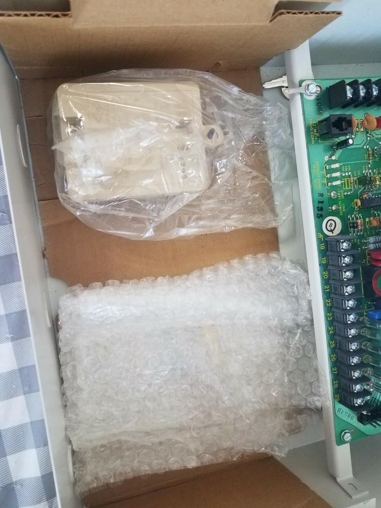 Security Dimensions SD-2000H Security System Control Panel Box "NEW OLD STOCK"