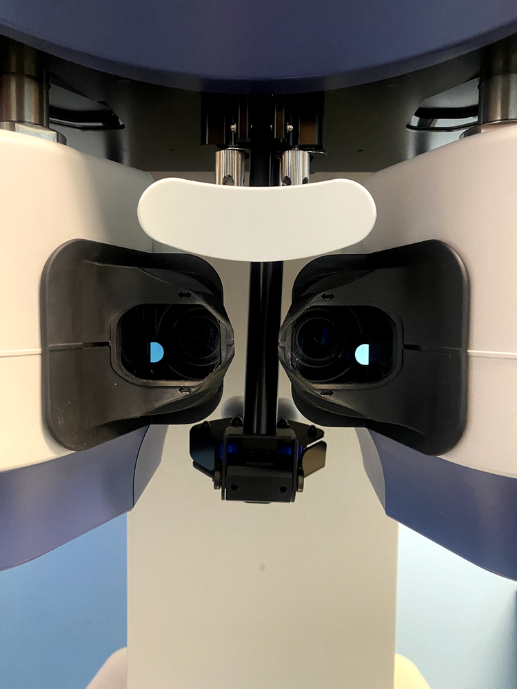 Topcon Chronos! Binocular refractor, keratometer and subjective refract!