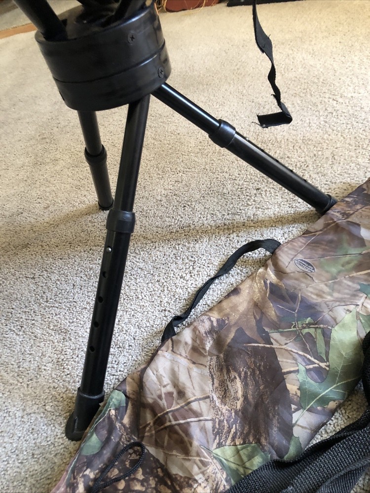 Tripod Swivel Hunting Stool With Carrying Case