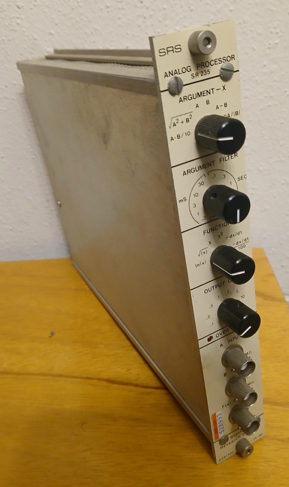 Stanford Research Model SR235 Analog Processor