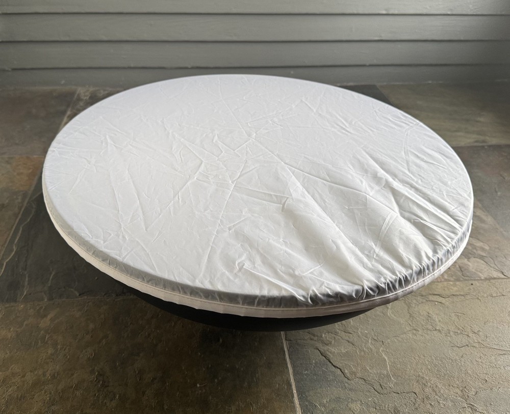 Broncolor 20" Beauty Dish Reflector Silver/ Case/Grid / Diffusion sock