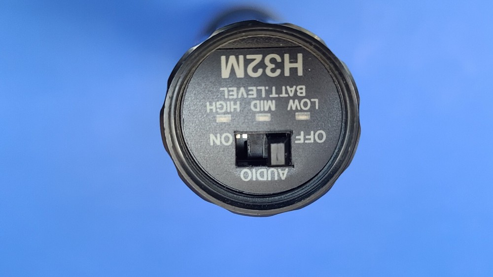 SAMSON UHF MICRO 32 CH DIVERSITY WIRELESS LAVALIERE & HANDHELD CAMERA MIC SYSTEM