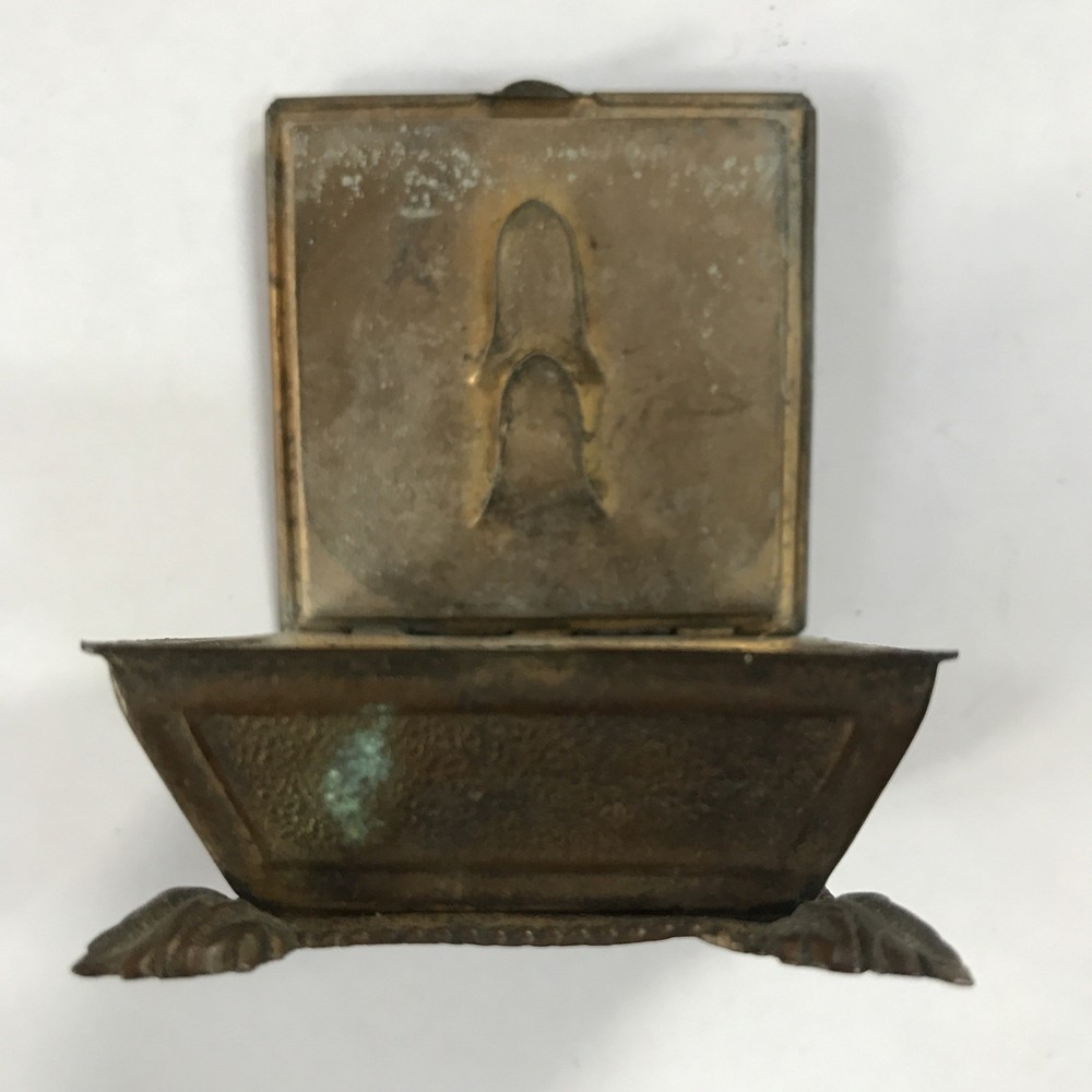 W. Avery & Son Redditch Footstool Needle Case