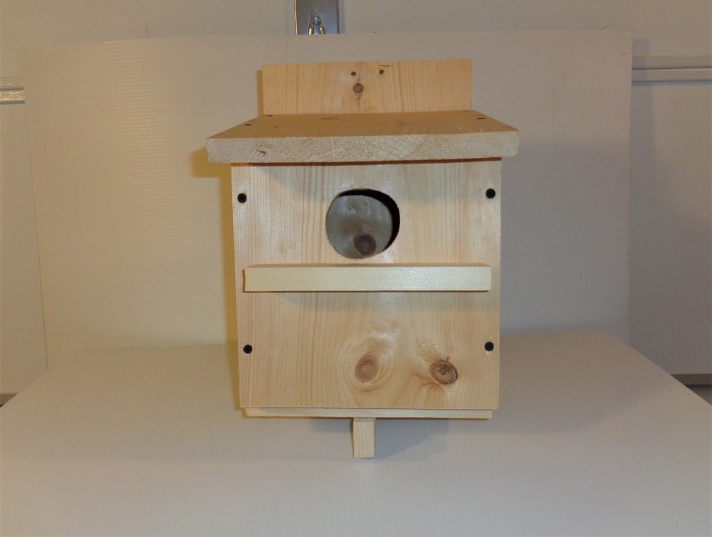 SQUIRREL HOUSE, SQUIRREL NESTING HOUSE, Wood