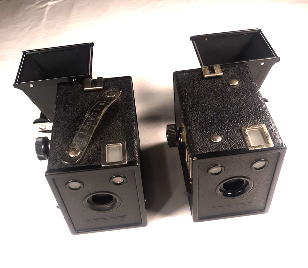 2 Agfa Ansco B2 Cadet Medium Format Box Camera
