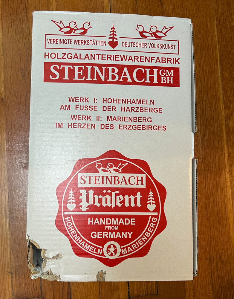 Steinbach German Chubby Nutcracker - Beekeeper