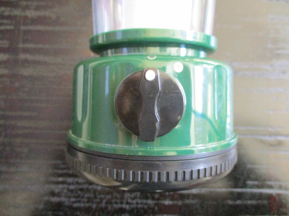 Field & Stream Vintage Small Handle Tent Light ~ Battery Powered ~ VGUC
