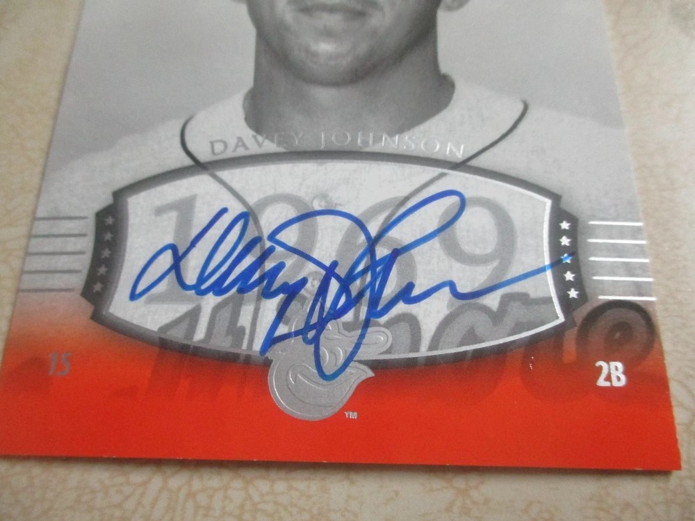 DAVE (DAVEY) JOHNSON (RIP) AUTHENTIC AUTOGRAPHED/SIGNED UPPER DECK CERT CARD