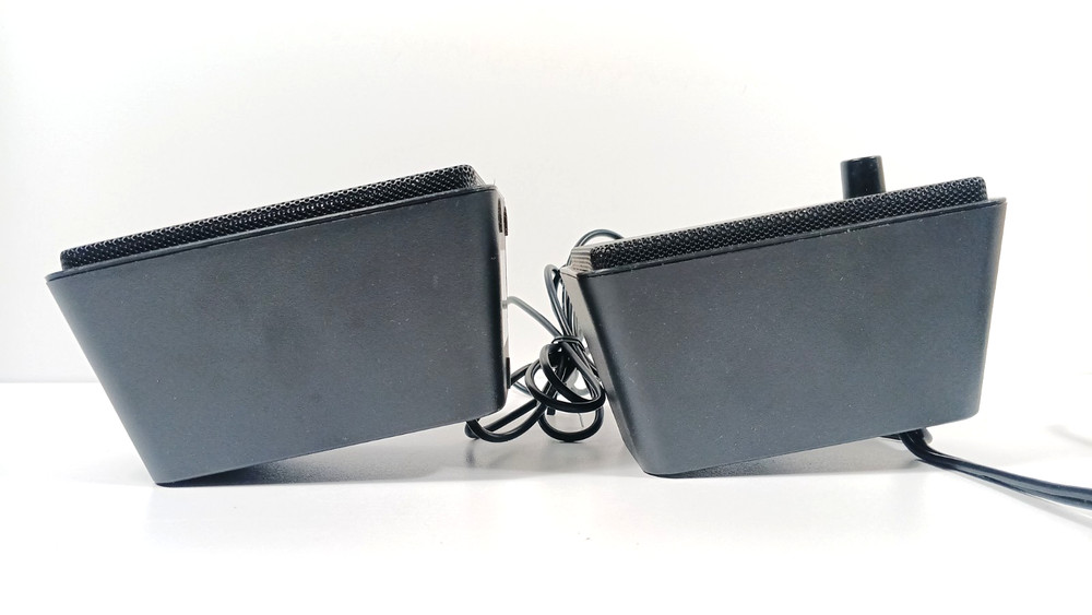 Amazon Basics A100 Multimedia Speakers Set Black