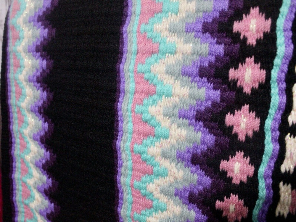 Bright Black Base Western Show Pad