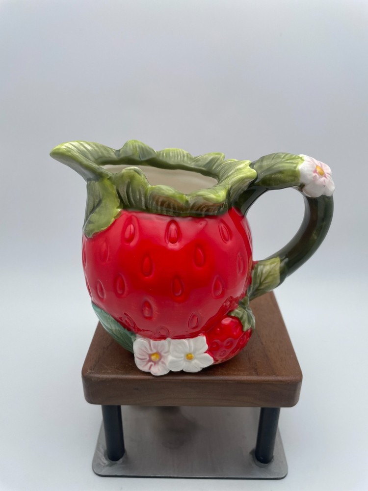 Corner Ruby Strawberry Collection Creamer 8oz Handcrafted Fruit Figural B13