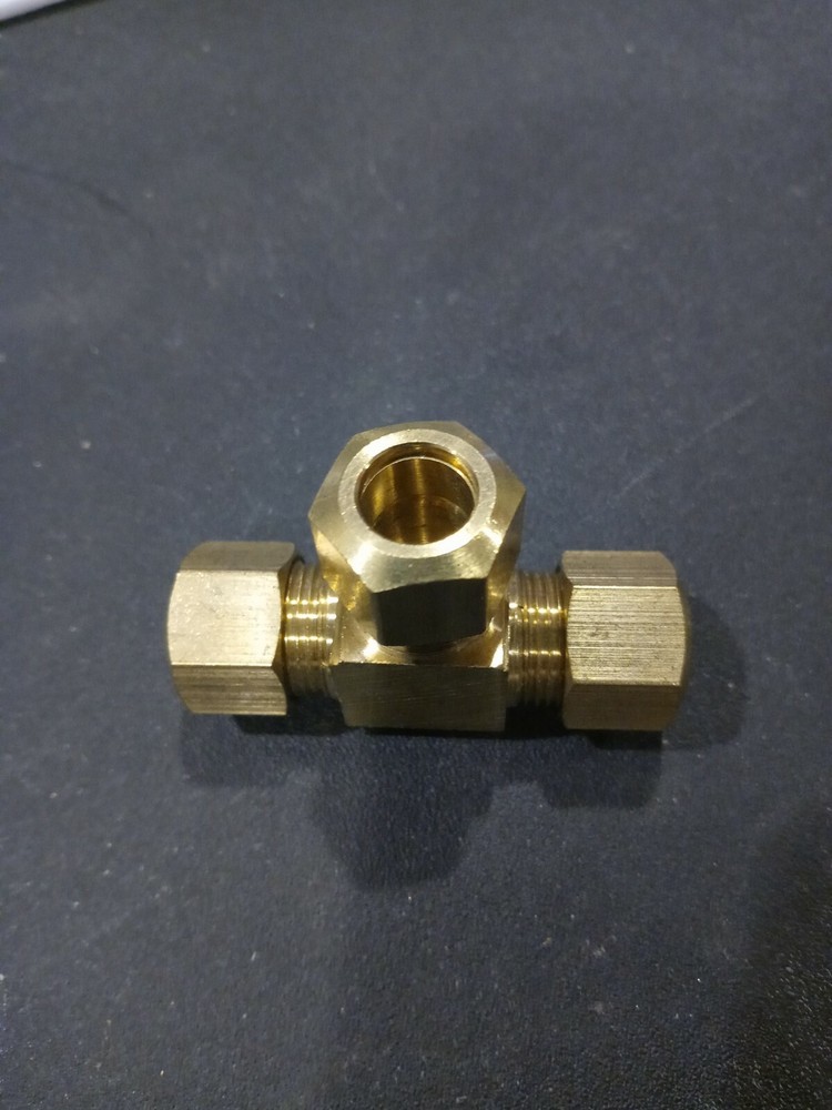 3/8TUBE UNION TEE COMPRESSION FITTING(BRASS)