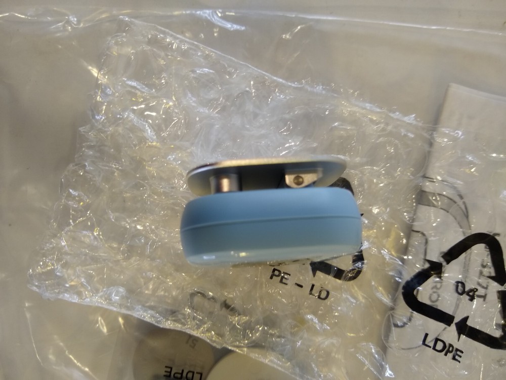 Omron Alvita Wireless Activity Tracker Bluetooth Smart HJ-327T