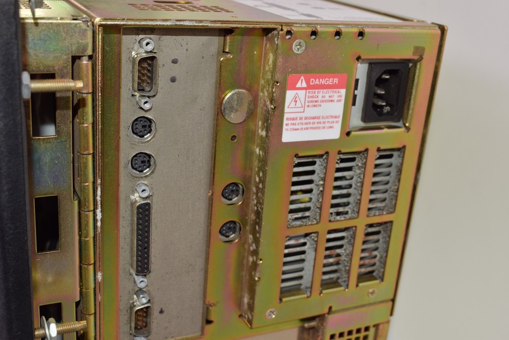 Allen Bradley 6180-ADEBDFZZABZ Ser. A PLC Integrated Display Computers Keypad