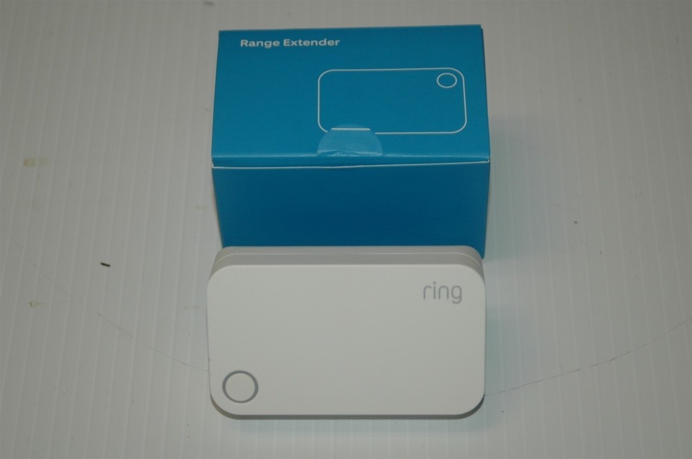 RING ALARM SECURITY SYSTEM RANGE EXTENDER 5AT2S8 NEW IN THE BOX