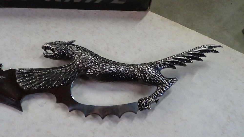 knife dagger sword impressive Gift