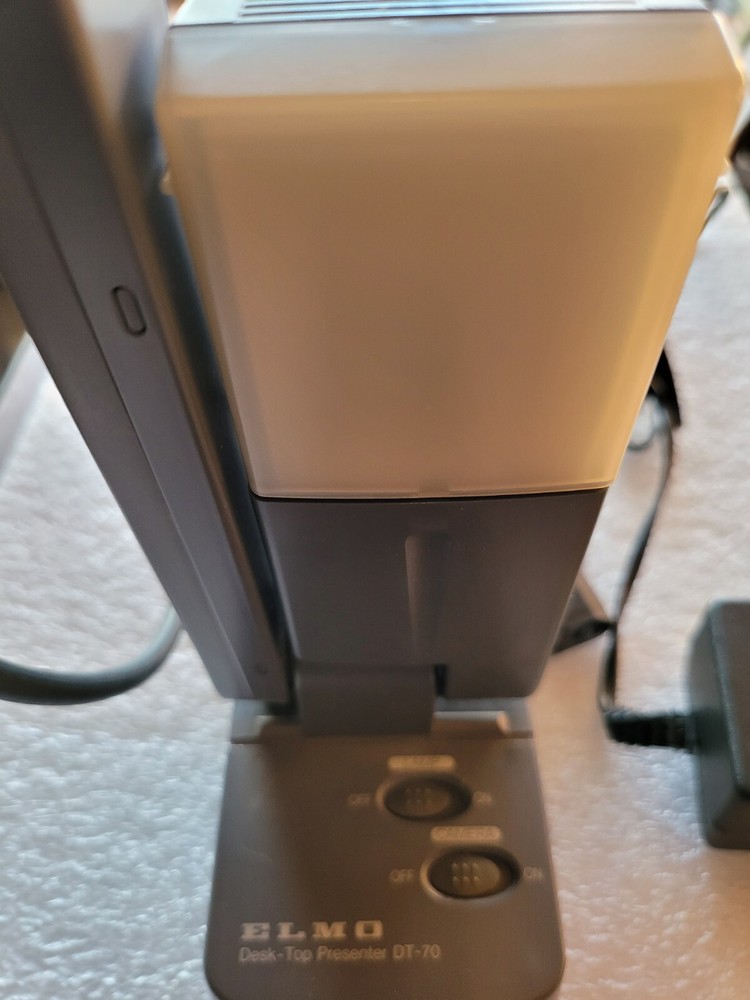 Elmo Desk Top Presenter DT - 70